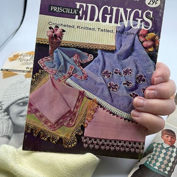 Lot of 9 Knitting crocheting patterns kids bedding edgings baby ponchos more - Picture 12 of 16